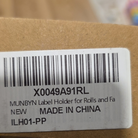 Pink Label Dispenser - Picture 3 of 4